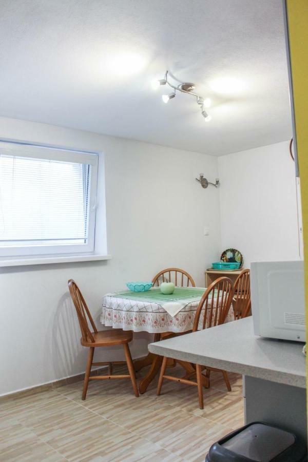 Apartmán Marta Banka Exteriér fotografie
